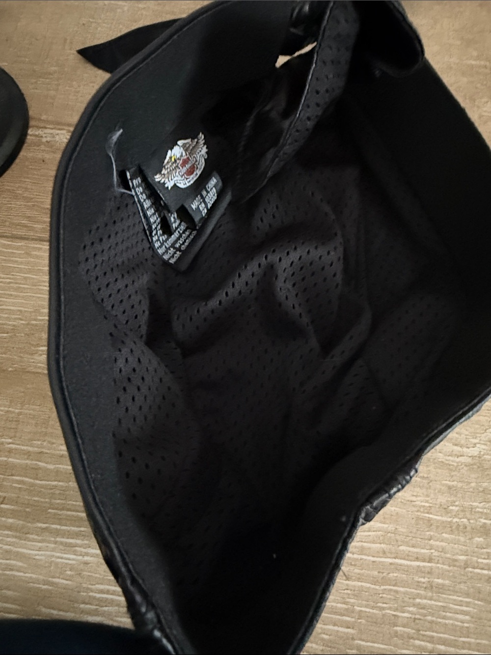 Harley-Davidson Black Embroidered Skull Leather Cap - Picture 5 of 7